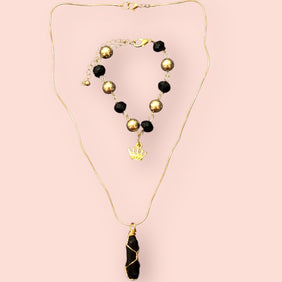Mary's Creations Handmade Necklace & Bracelet Set